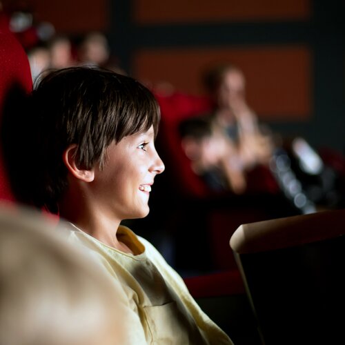 Kind im Kino