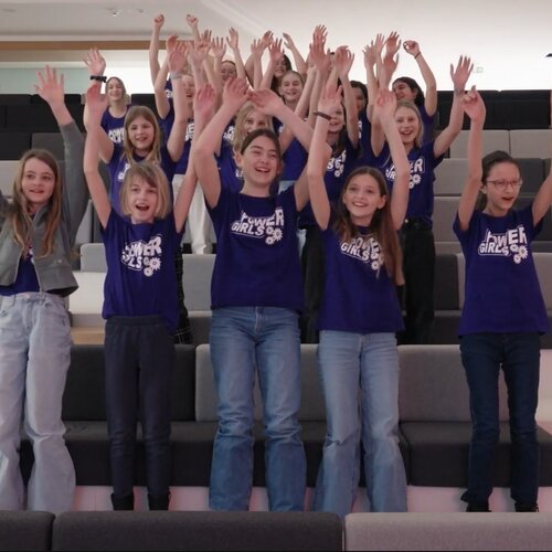 Powergirls zu Besuch bei der Firma Fill in Gurten